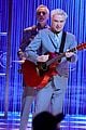 david byrne performs burning down the house tony awards 09