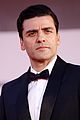 jessica chastain oscar isaac scenes from a marriage venice photo call 13