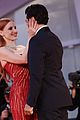 jessica chastain oscar isaac scenes from a marriage venice photo call 37