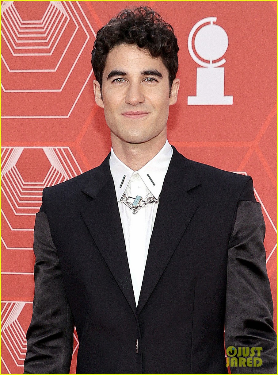 darren criss suits up for tony awards 2020 074632557
