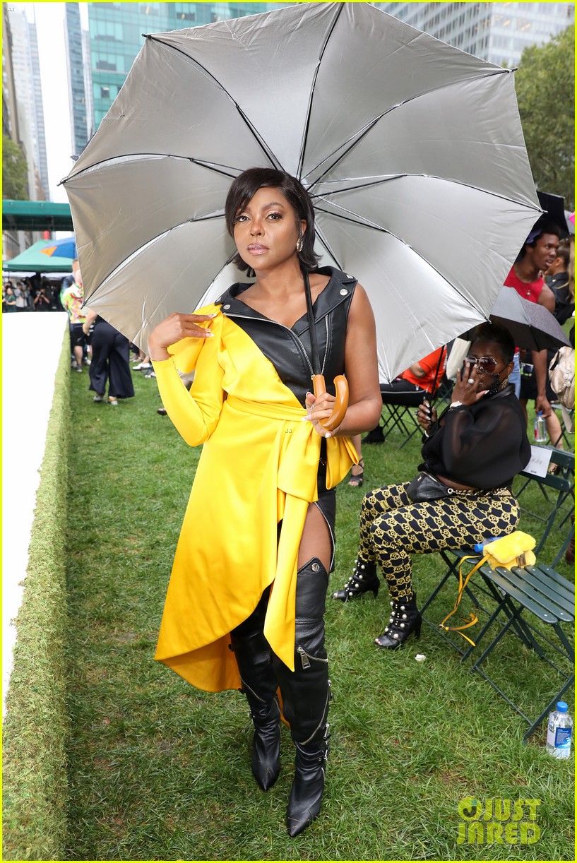 Diplo Wears Wetsuit to Moschino's NY Fashion Week Show Alongside Megan