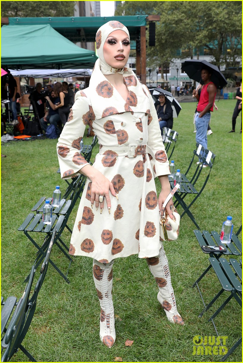 Diplo Wears Wetsuit to Moschino's NY Fashion Week Show Alongside Megan