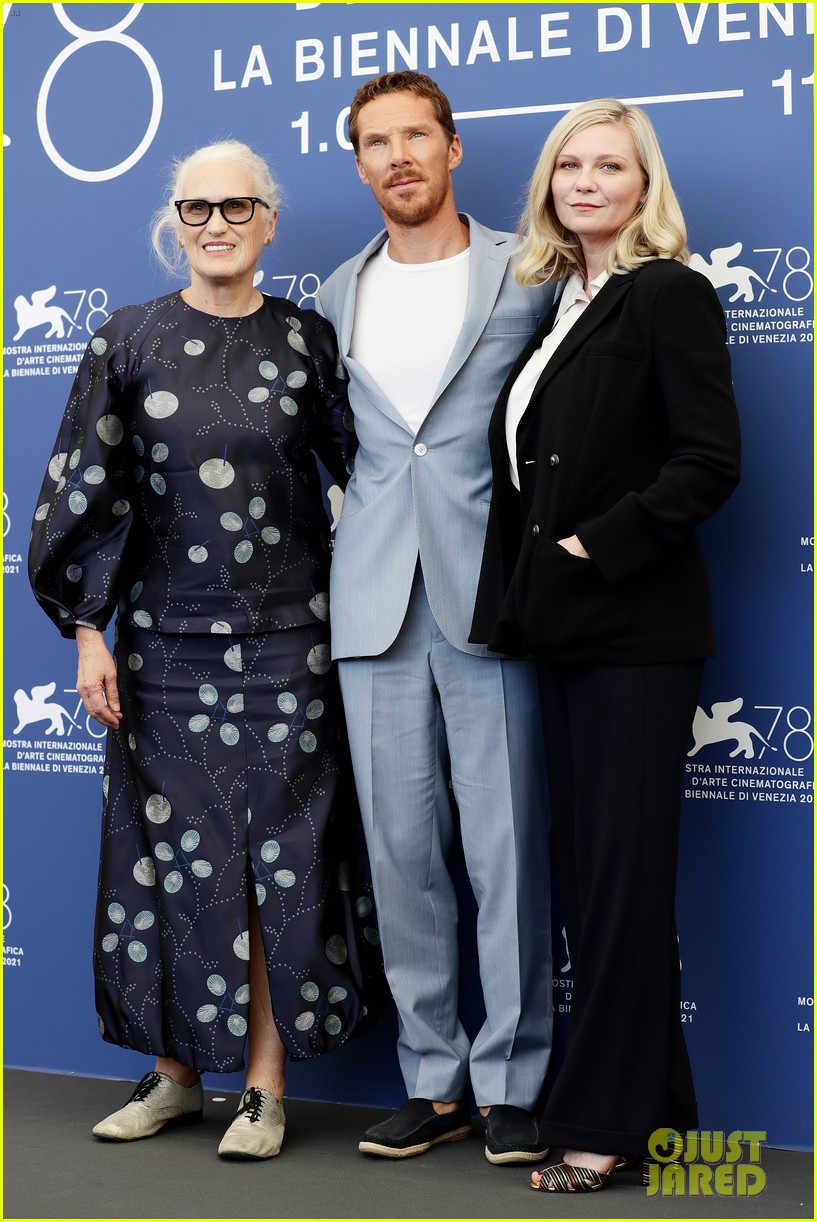 Kirsten Dunst & Benedict Cumberbatch Promote 'Power of the Dog' in Venice Photo 4613552