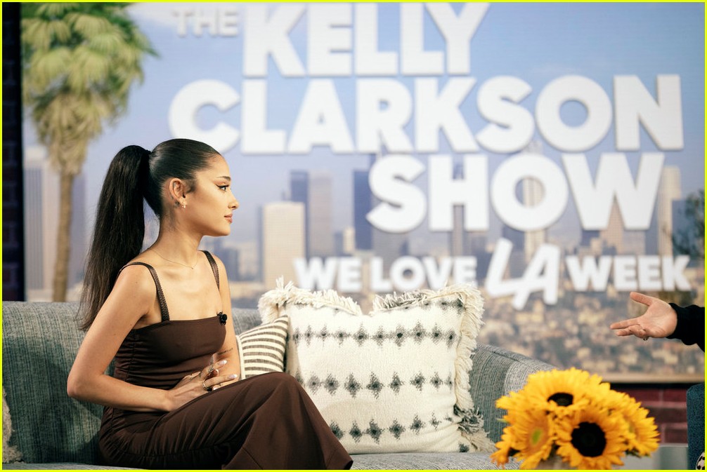 Ariana Grande Reveals the Rule She's Already Broken in Her 'The Voice