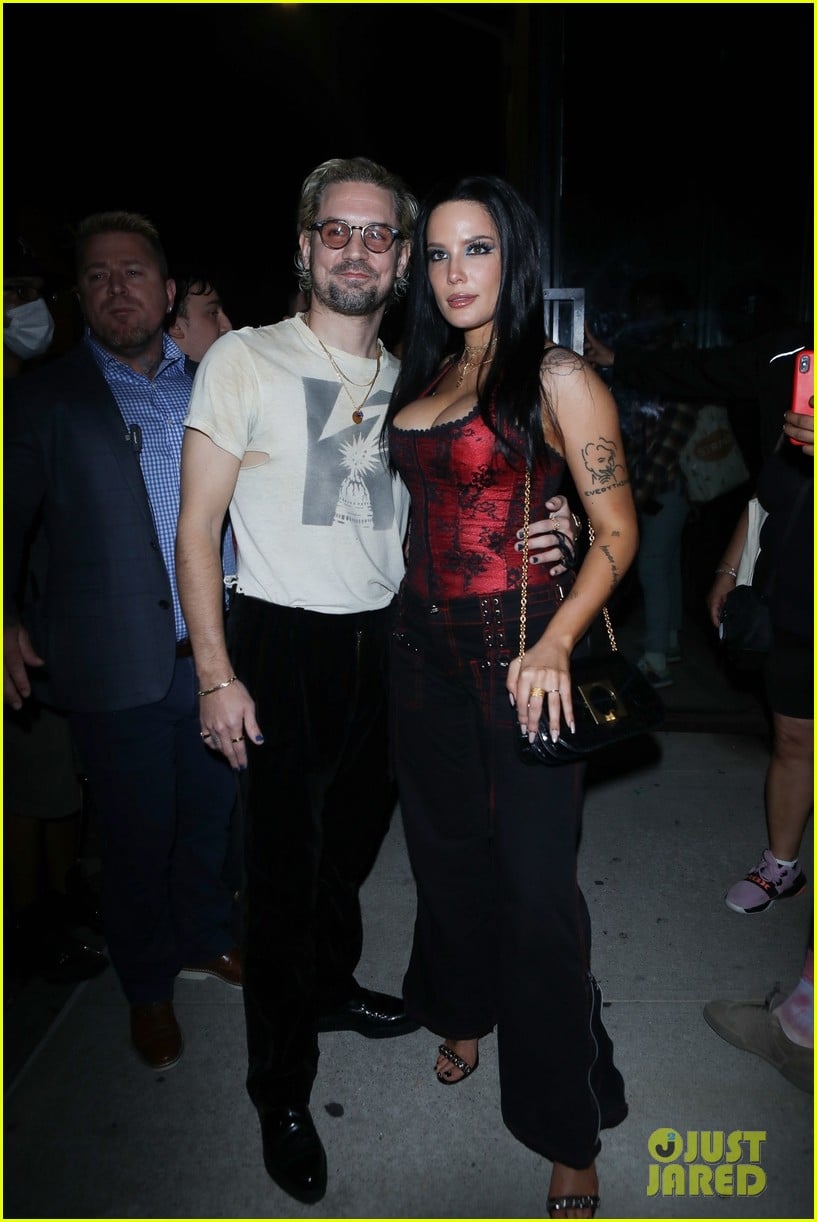 Halsey & Boyfriend Alev Aydin Enjoy Night Out at Bella Hadid's NYFW