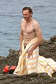 tom hiddleston zawe ashton share a kiss vacation in ibiza 02