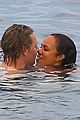 tom hiddleston zawe ashton share a kiss vacation in ibiza 03