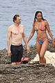 tom hiddleston zawe ashton share a kiss vacation in ibiza 20