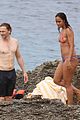 tom hiddleston zawe ashton share a kiss vacation in ibiza 22