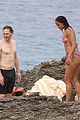 tom hiddleston zawe ashton share a kiss vacation in ibiza 23
