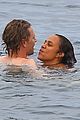tom hiddleston zawe ashton share a kiss vacation in ibiza 60