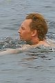 tom hiddleston zawe ashton share a kiss vacation in ibiza 74