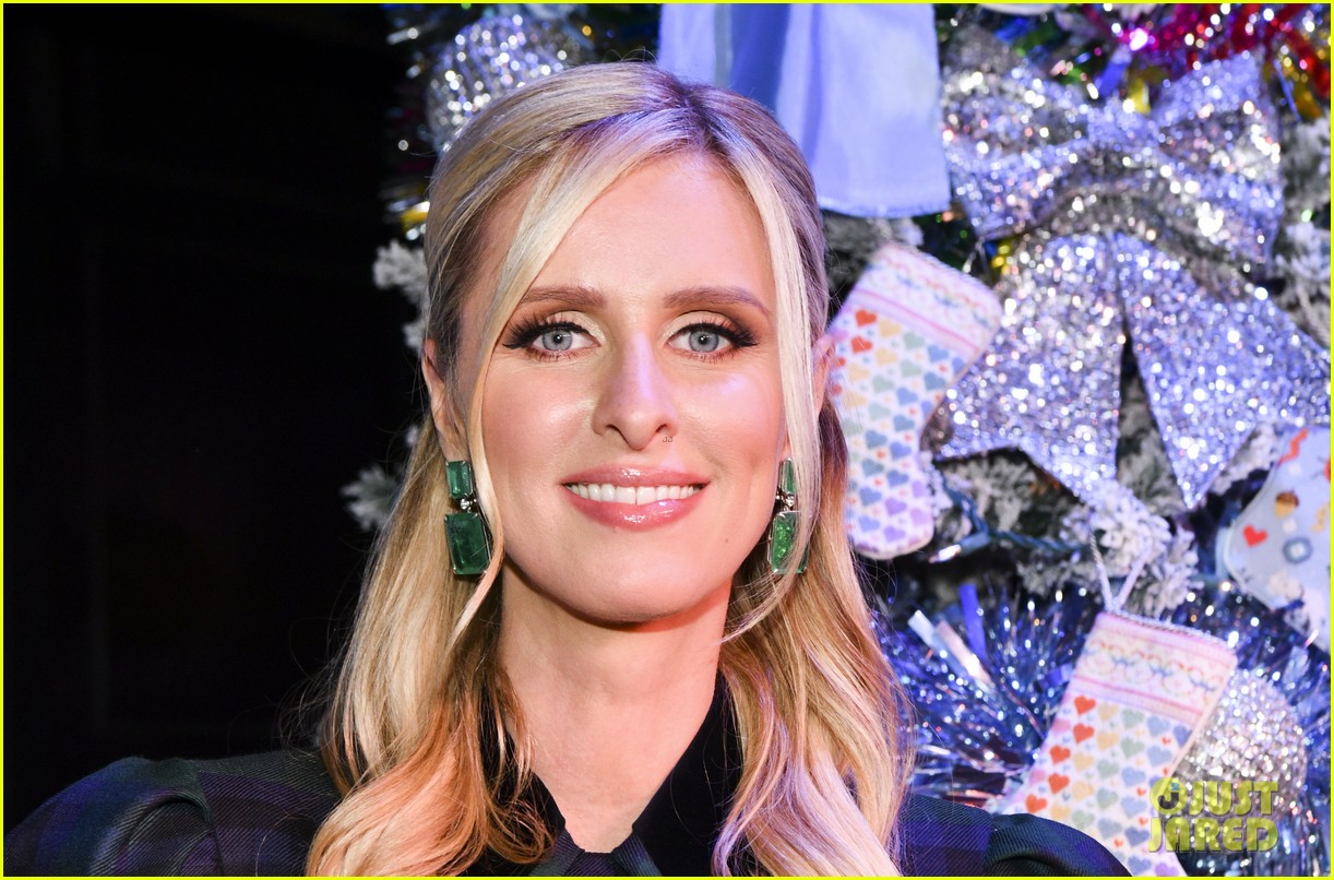 Paris Hilton & Nicky Hilton Kick Off Holiday Season With CHLA's Toy