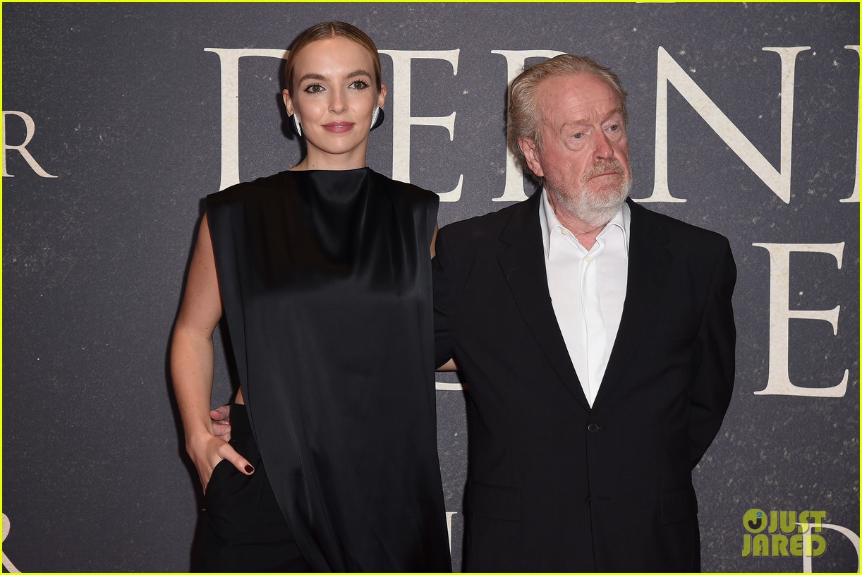 Jodie Comer Brings 'The Last Duel' To France With Ridley Scott: Photo
