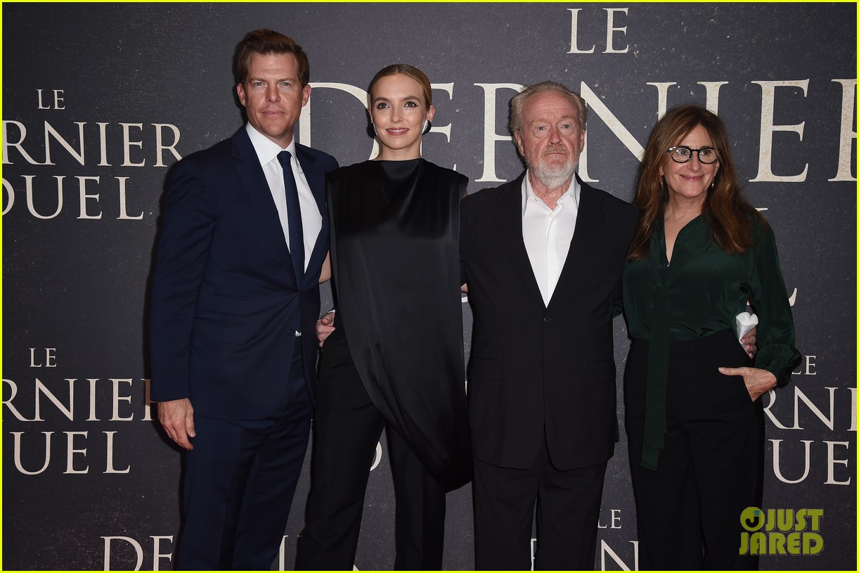 Jodie Comer Brings 'The Last Duel' To France With Ridley Scott: Photo