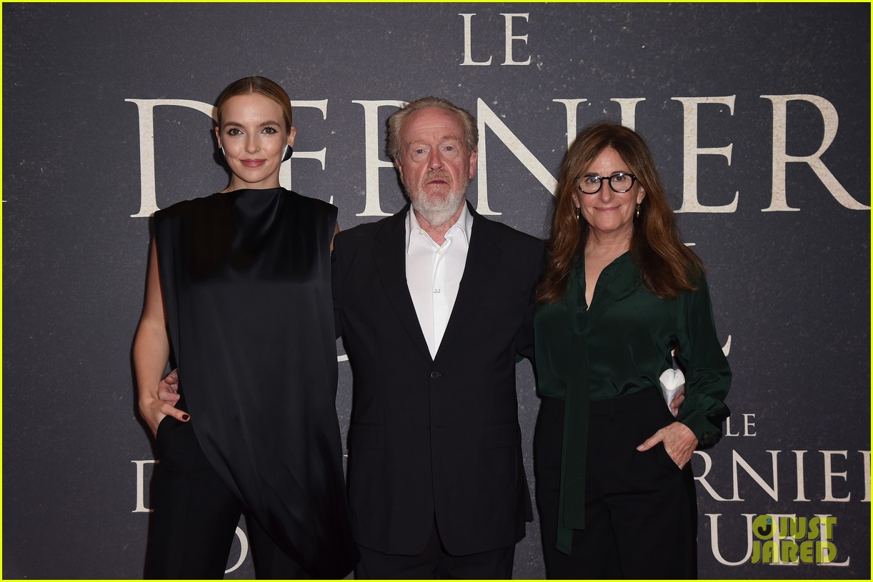 Jodie Comer Brings 'The Last Duel' To France With Ridley Scott: Photo