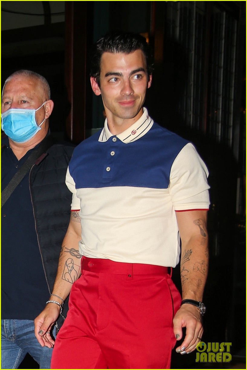 joe nick jonas spotted in new york city amid remember this tour 024635078
