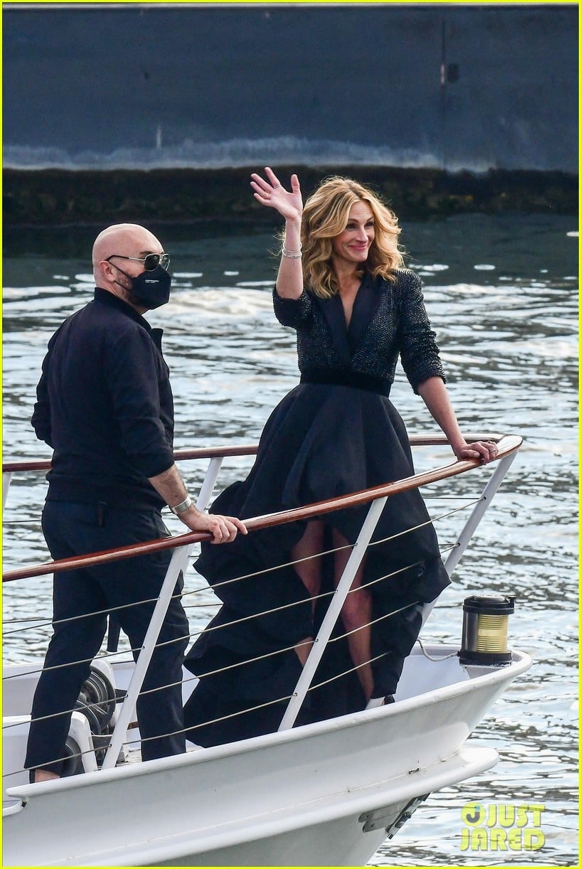 Julia Roberts Glitters In A White Dress While Filming New Lancôme
