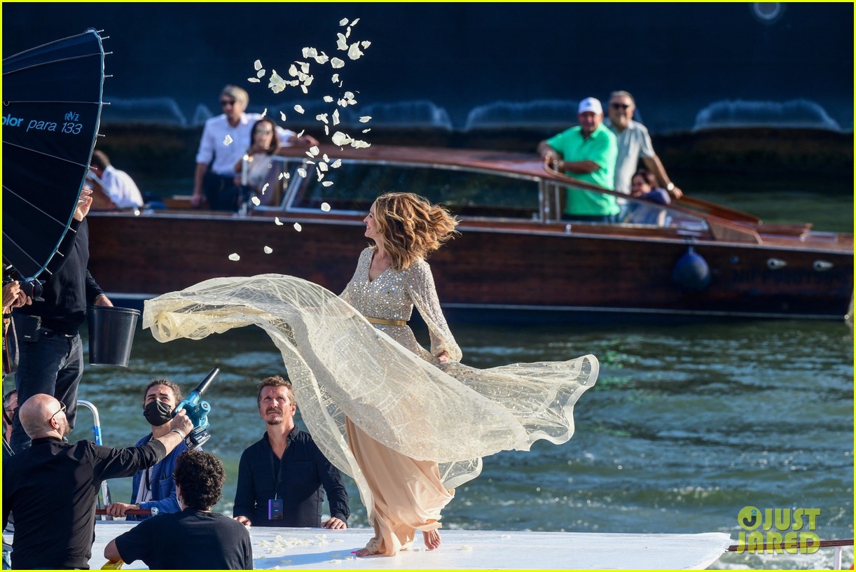 Julia Roberts Glitters In A White Dress While Filming New Lancôme