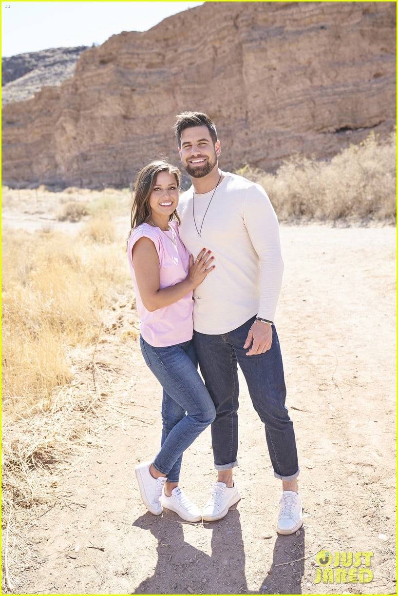 Katie Thurston Jokes About Running Into Fiance Blake Moynes' Ex! Photo