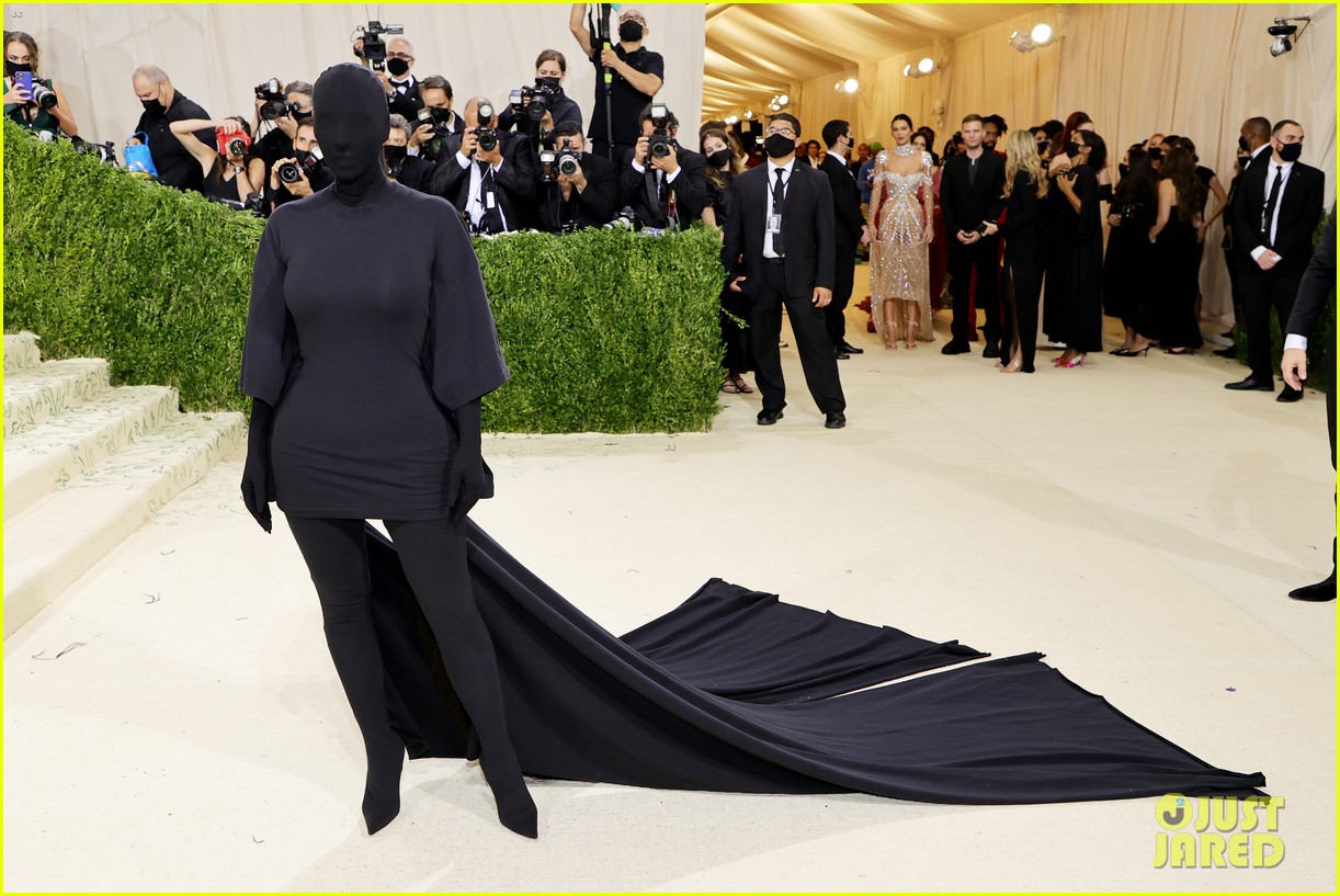 Kim Kardashian Is Showing No Skin Whatsoever at Met Gala 2021 See Her