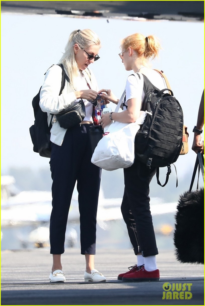 Photo: kristen stewart ashley benson rita ora flight to nyc 10 | Photo