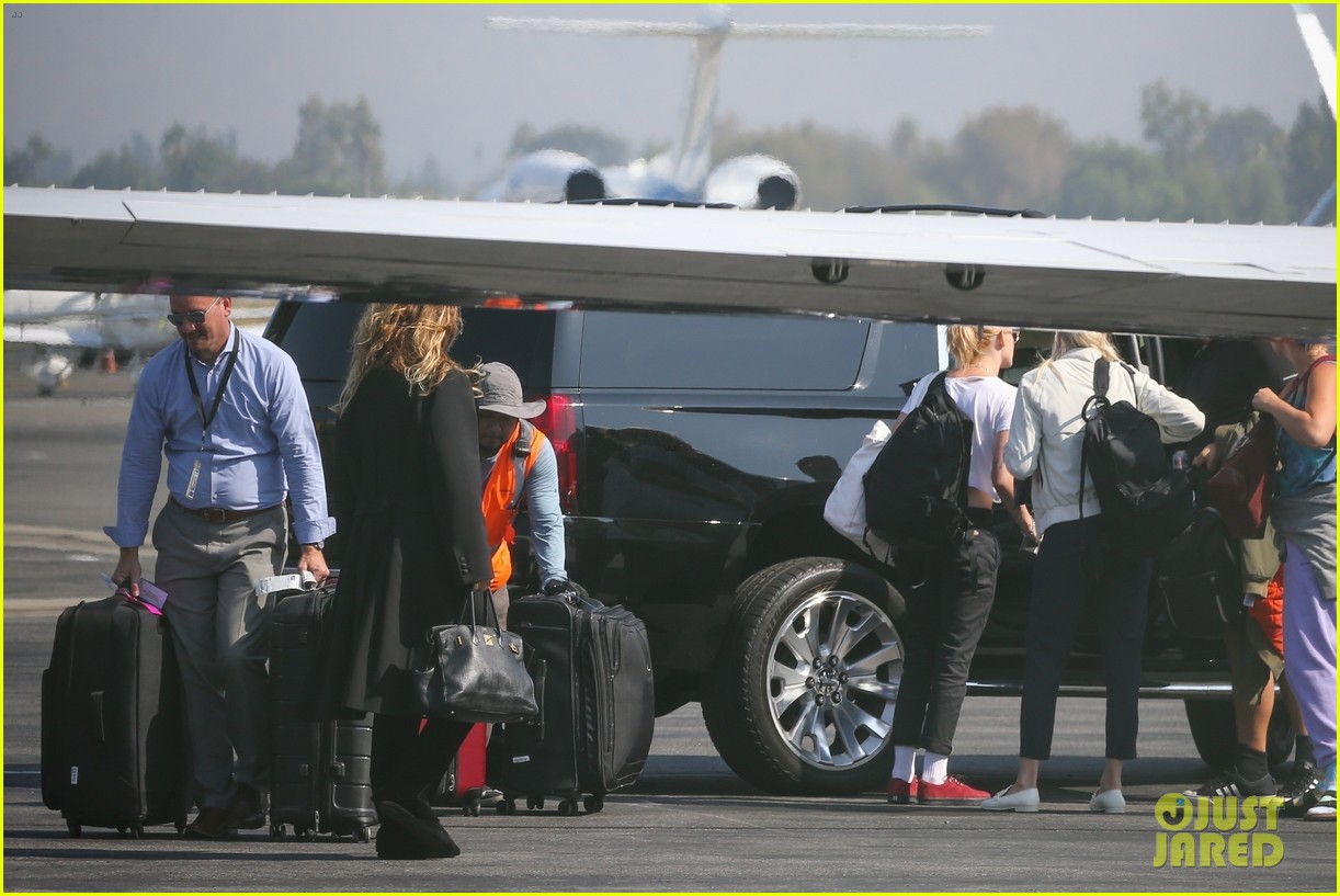 Photo: kristen stewart ashley benson rita ora flight to nyc 75 | Photo