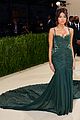 madison beer serves old school glamour at the met gala 02