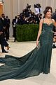 madison beer serves old school glamour at the met gala 06