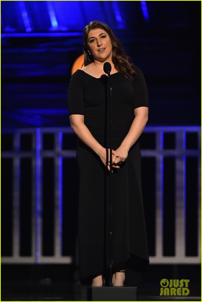 Mayim Bialik Breaks Her Silence on Mike Richards' Exit from 'Jeopardy