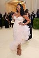 megan thee stallion blows a kiss for the cameras met gala 02