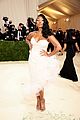 megan thee stallion blows a kiss for the cameras met gala 15