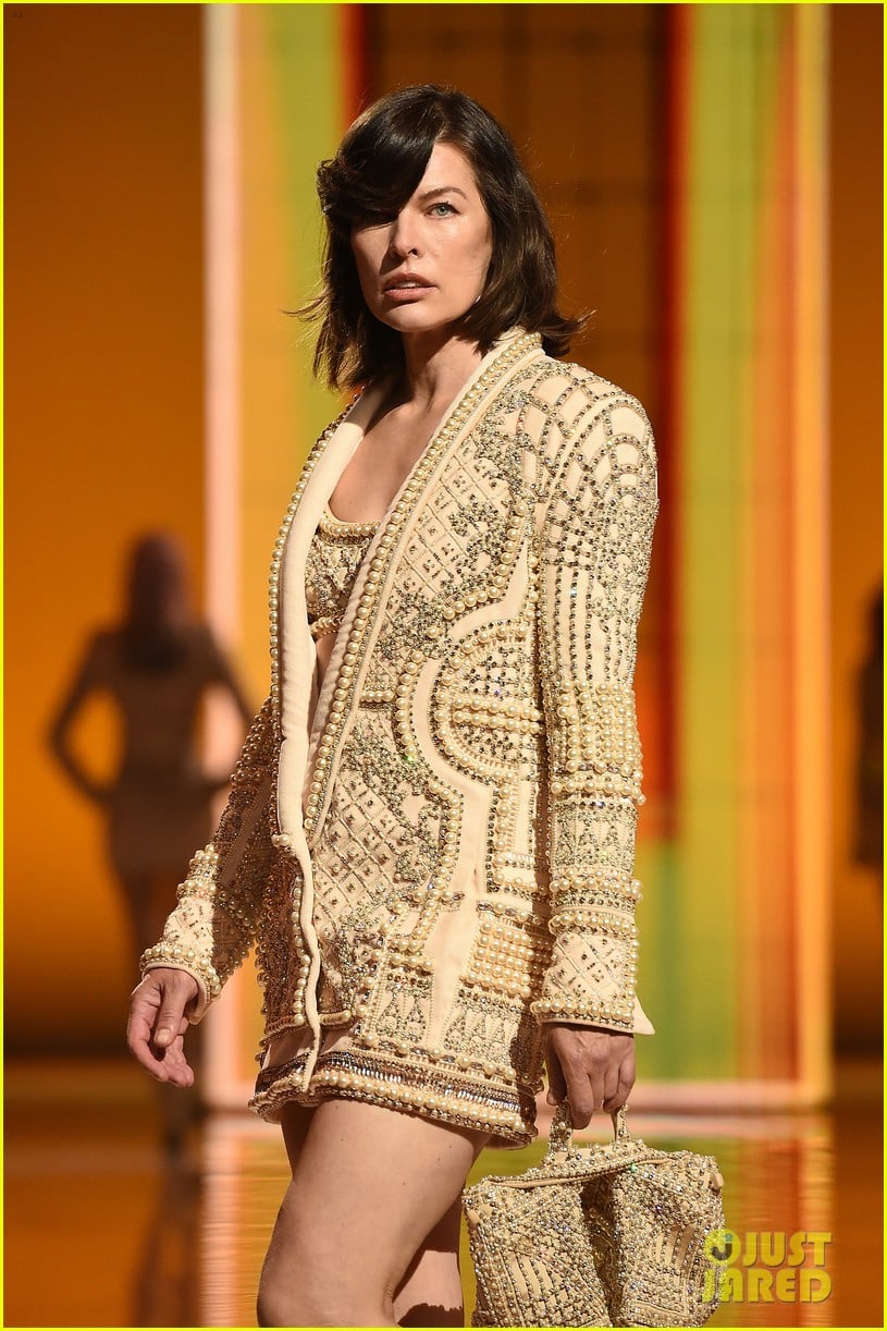 naomi campbell milla jovovich walk balmain fashion show 224635162