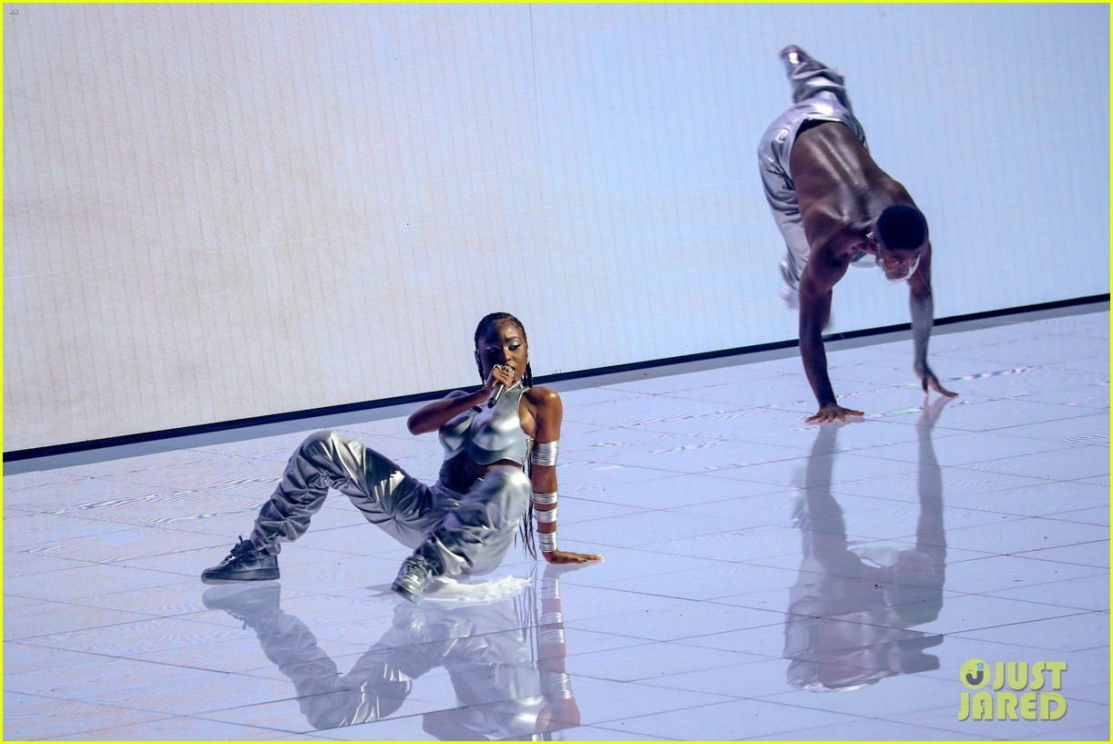 Normani Gives Teyana Taylor a Lap Dance During Sexy 'Wild Side