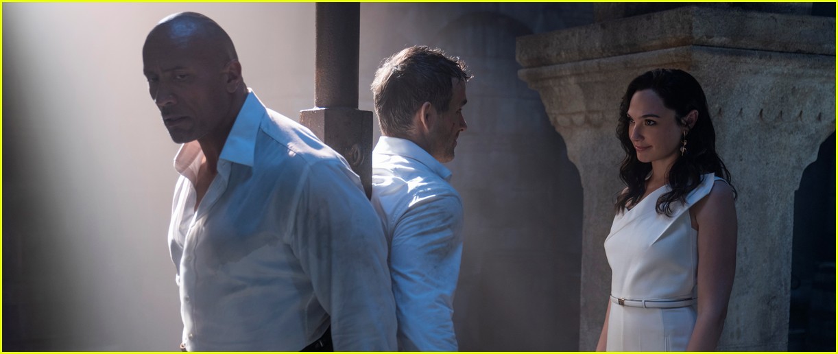 'Red Notice' First Look: Gal Gadot Fights Dwayne Johnson & Ryan