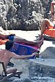chris pine toned back muscles works on tan amalfi coast italy 17
