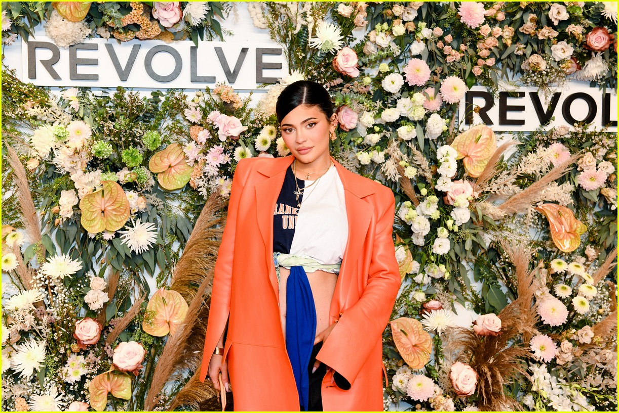 So Many Stars Attended the Revolve Gallery Event During NYFW - See the