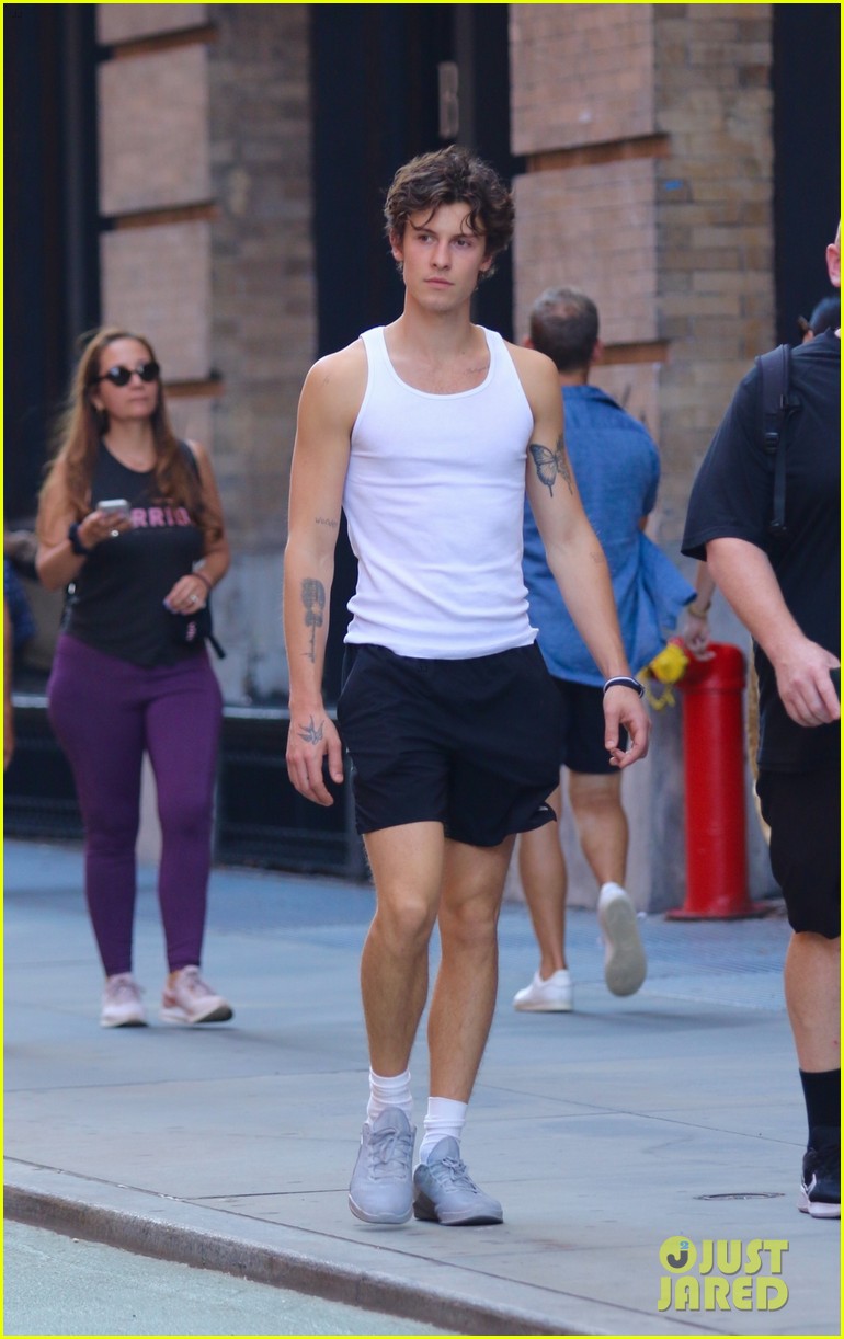 shawn mendes leaves the gym in new york city 03