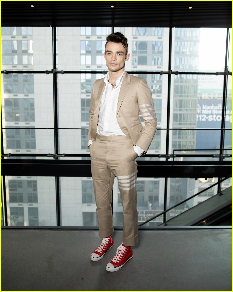 Hailee Steinfeld, Lee Pace, & Many More Stars Attended the Thom Browne