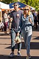 kate upton justin verlander pick up coffee outing in aspen 03