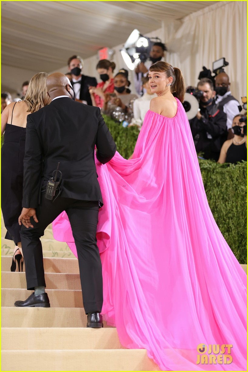 Whoopi Goldberg & Carey Mulligan Join Valentino Designer Pier Paolo