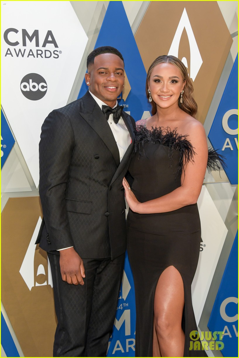 jimmie allen wife alexis welcome a baby girl 024645635