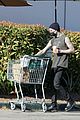 kourtney kardashian travis barker go grocery shopping together 13