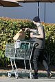 kourtney kardashian travis barker go grocery shopping together 54