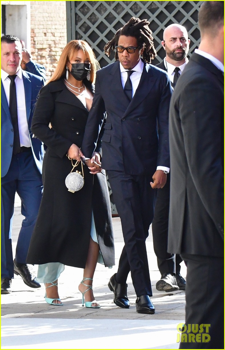 Beyonce & Jay-Z Spotted Attending a Wedding in Italy (Photos): Photo ...