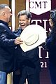 garth brooks randy travis more cmt aoty honors 40