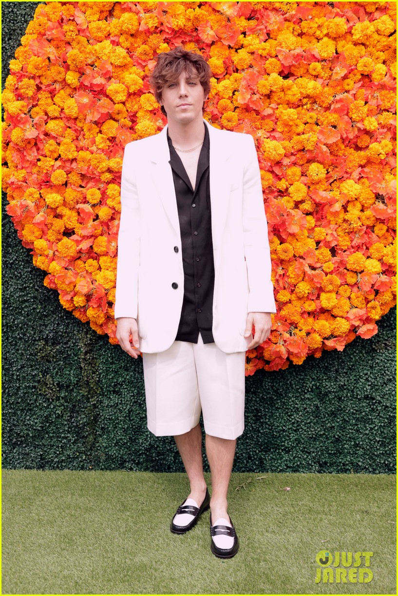 Photo: sophia bush fiance grant hughes veuve clicquot polo classic 18