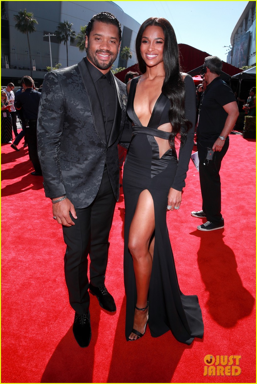 russell wilson birthday message to ciara 074650638