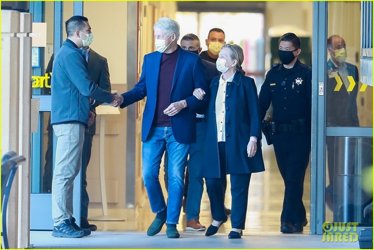 bill clinton leaves hospital after treatment infection 014645996