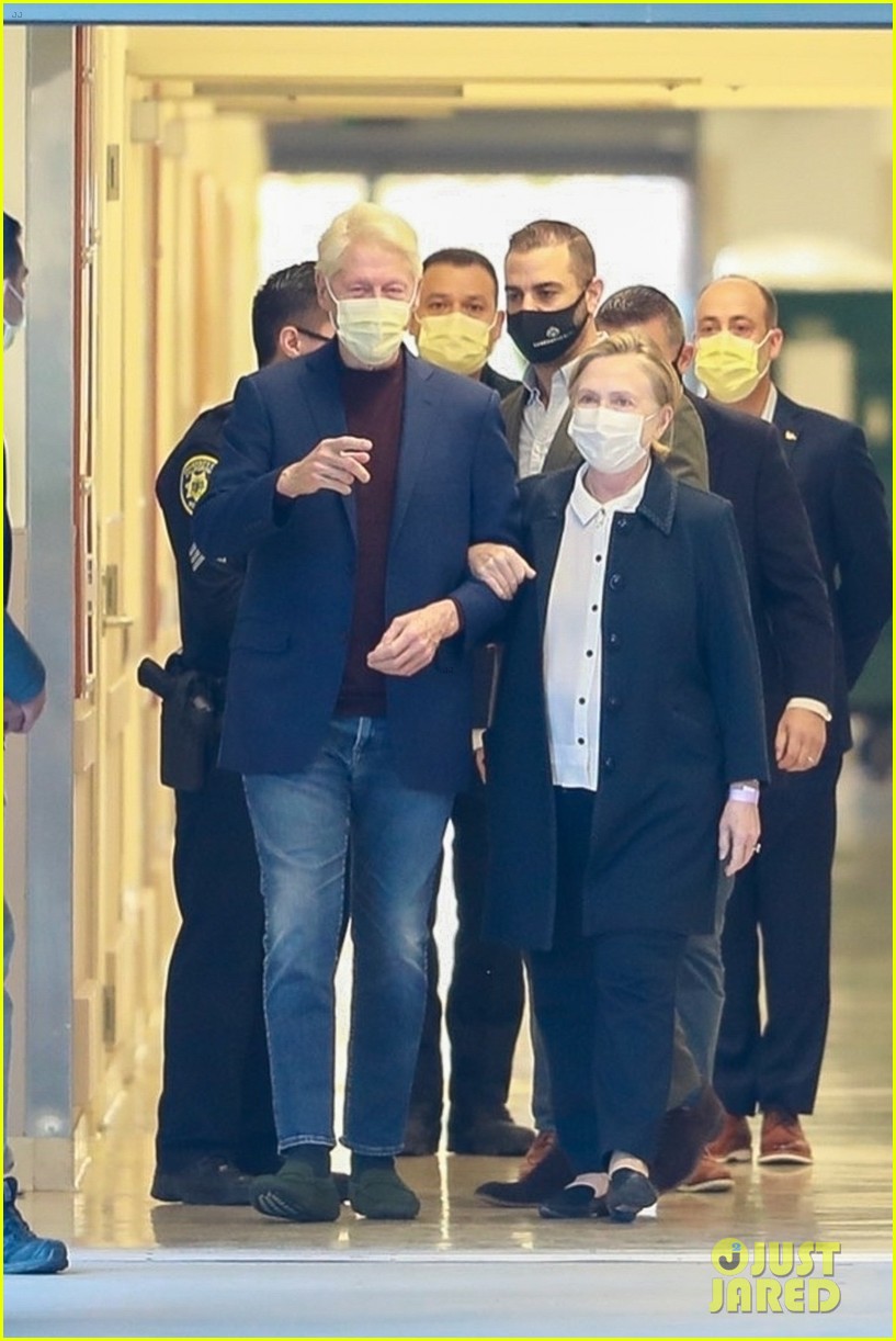 bill clinton leaves hospital after treatment infection 024645997